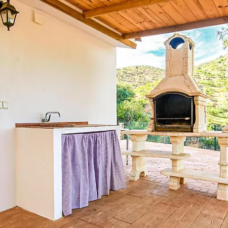 Pet Friendly In With Kitchen * Colmenar